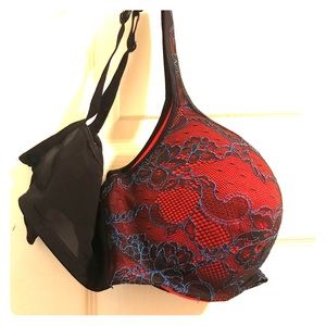 Gorgeous, never used 42C bra from Cacique